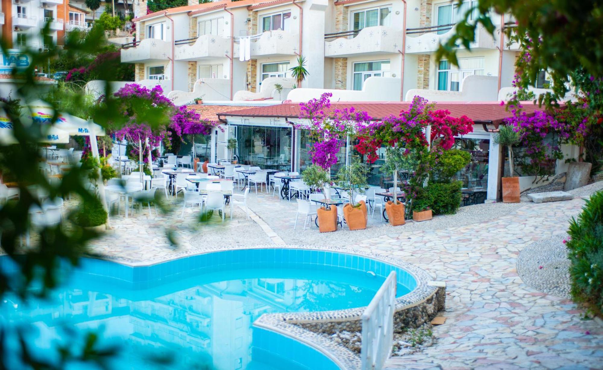 Bougainville Bay Apartments Saranda Extérieur photo